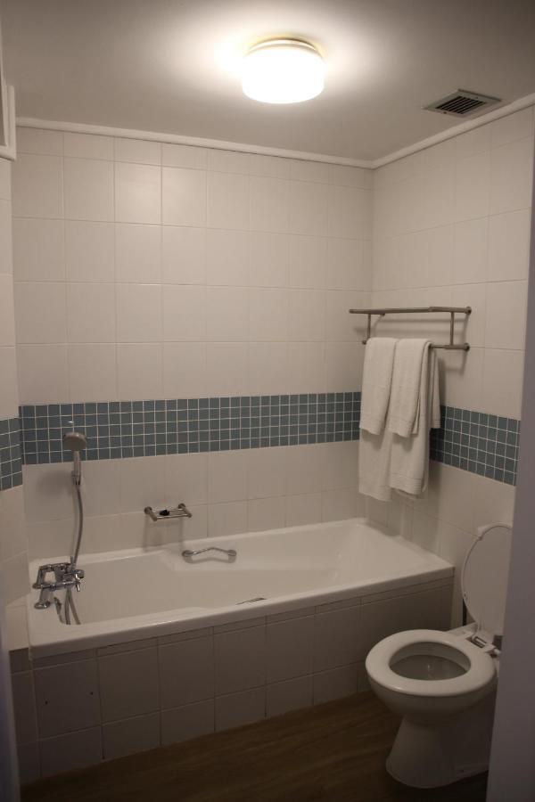 The Boardwalk Accommodation Gordons Bay Exterior photo